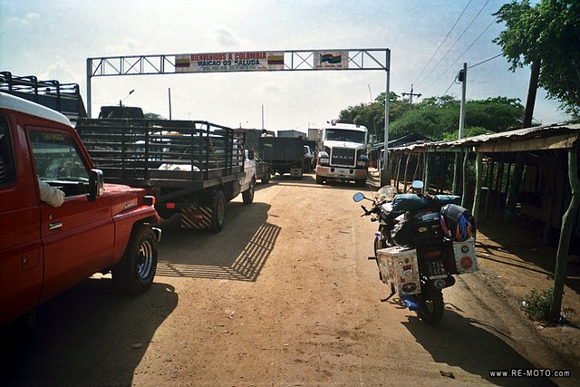 Frontera Venezuela - Colombia (Maicao)