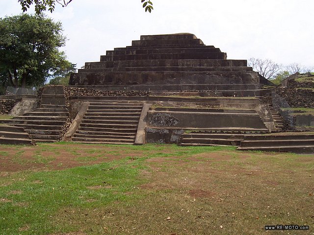 Ruines of El Tazumal