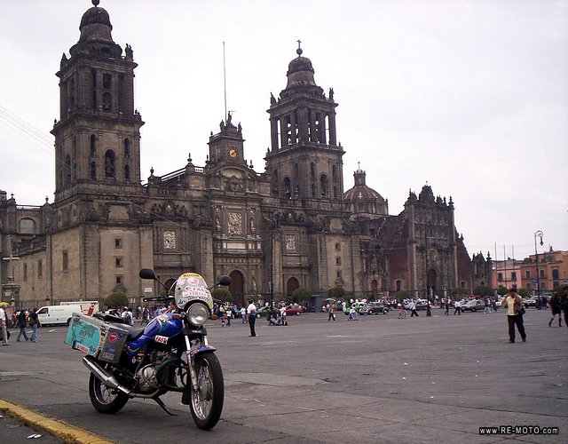 The Cathedral on the &quot;Z&oacute;calo&quot;, historical center of the city