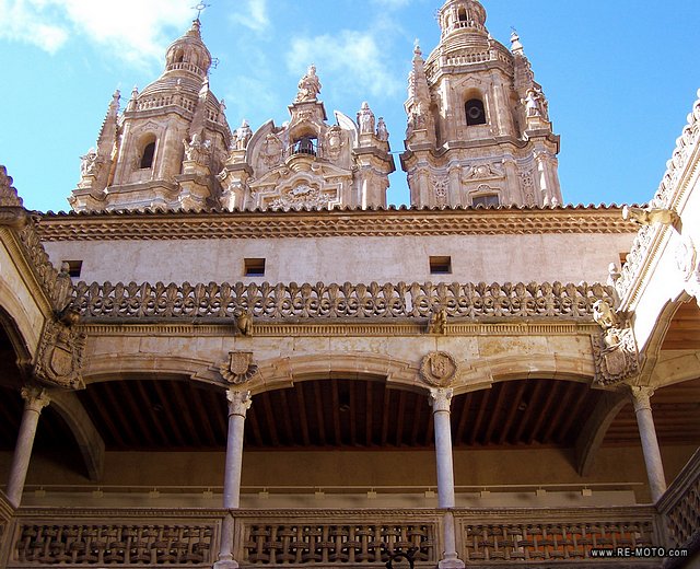 Patio de la Casa de las Conchas, <b>Salamanca</b>.