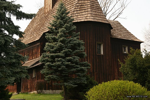 Antiguo edificio de madera.