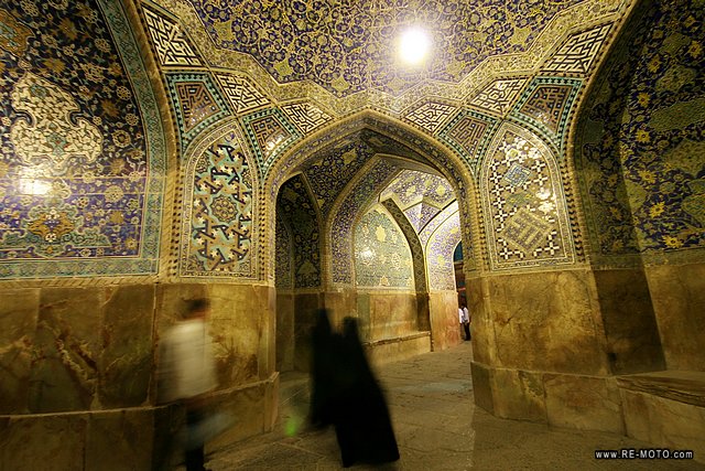 Inside of the Shah Mosque.