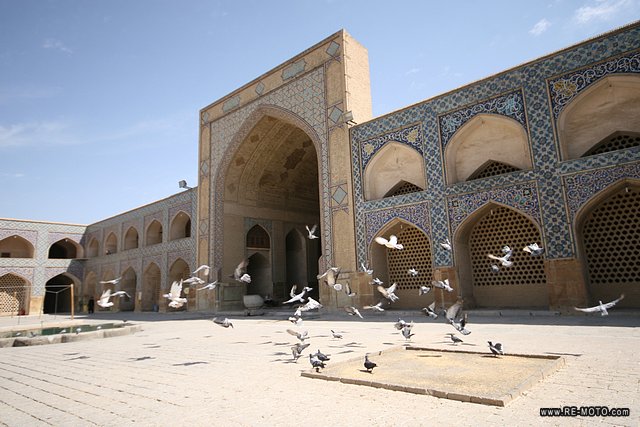 Courtyard of the Jameh Mosque.