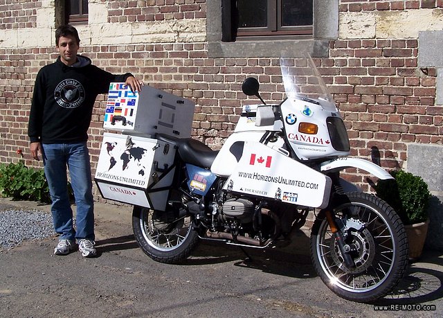 La BMW de Grant y Susan Johnson, unos de los pioneros en surcar el mundo en moto.
