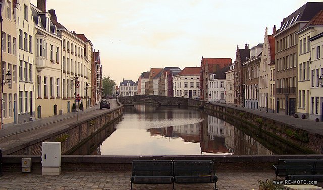 Bruges reflecting itselt in its numerous canals.