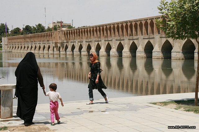 The Si-o-Seh bridge in Esfahan.